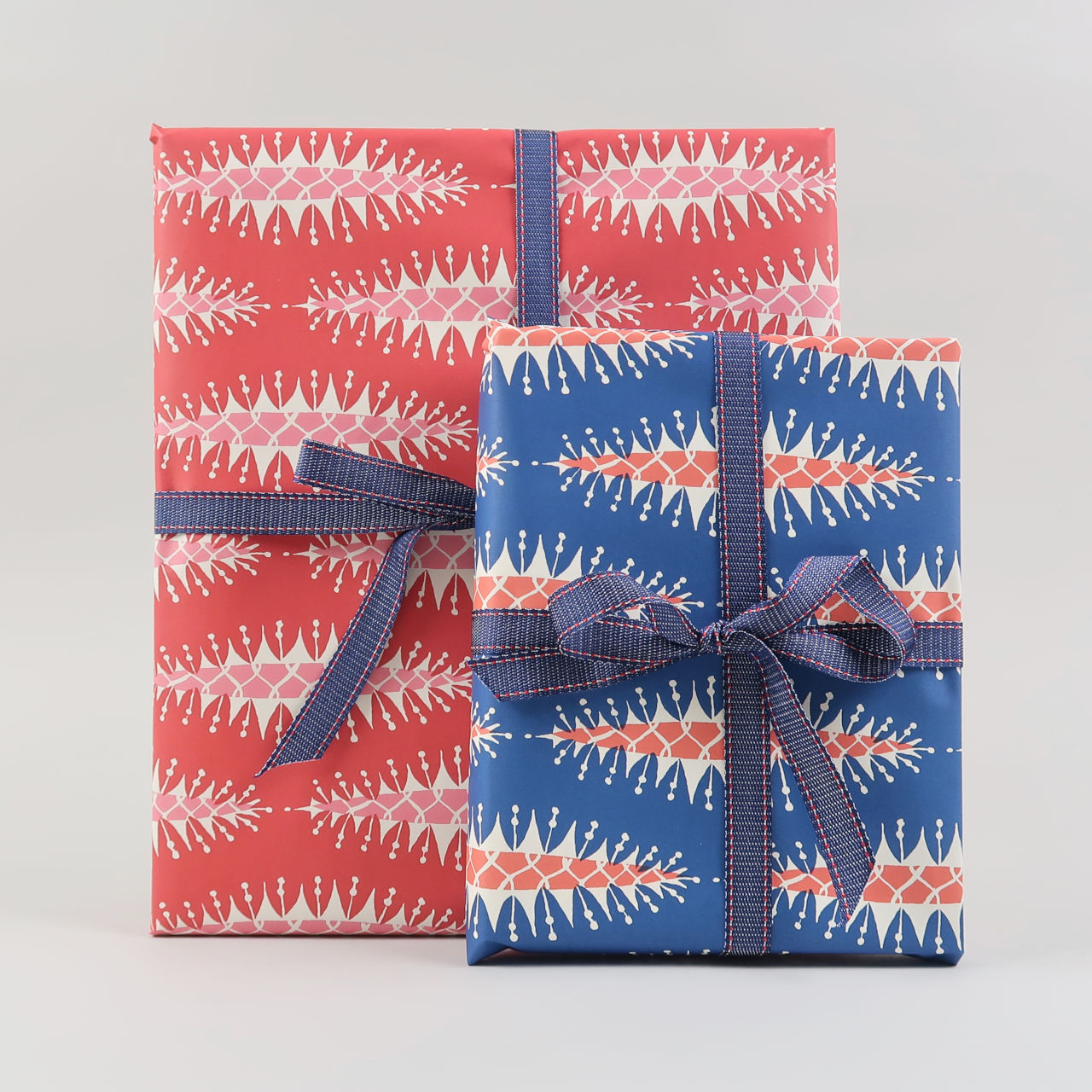 Pine Cone Gift Wrap